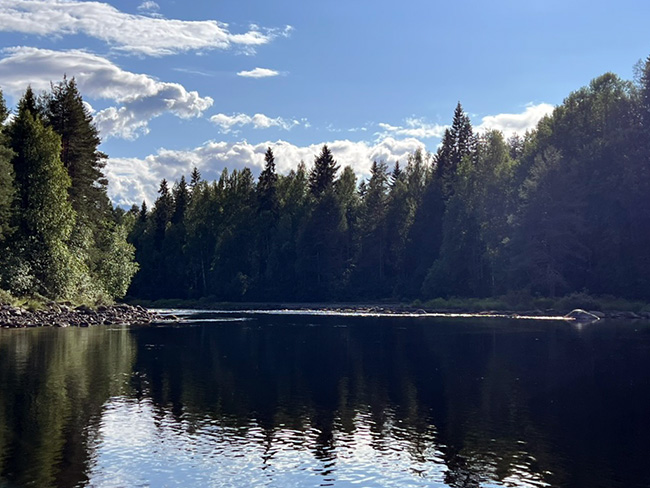 Pienen lentuankosken yläjuoksu